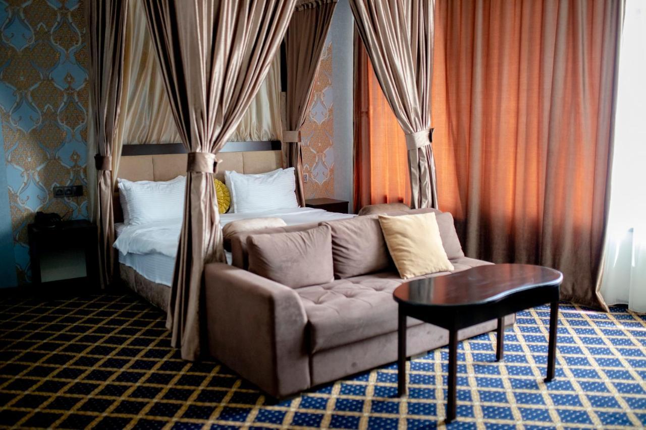 Corniche Hotel Baku Luaran gambar