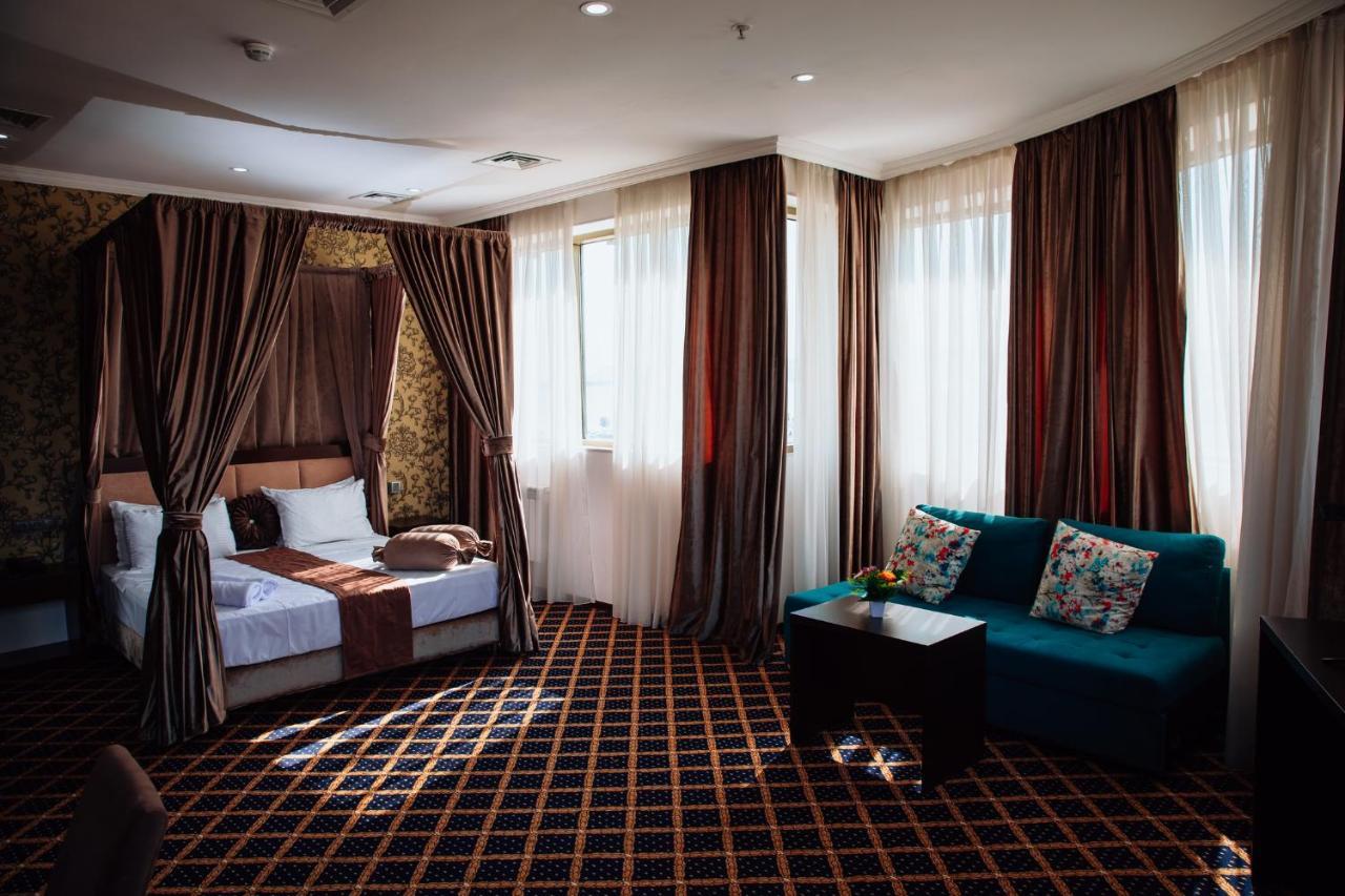 Corniche Hotel Baku Luaran gambar