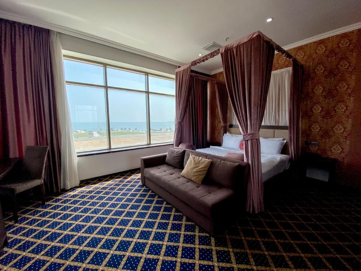 Corniche Hotel Baku Luaran gambar